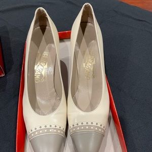Salvatore Ferragamo  off white and gray 9.5AAAA